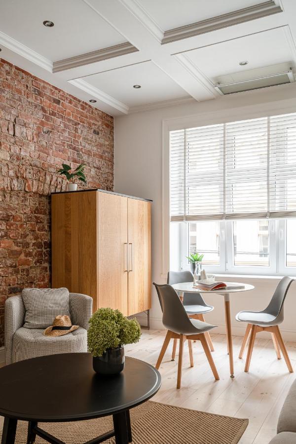 Rynek Stare Miasto Apartment 5 - Klima Netflix Вроцлав Екстер'єр фото
